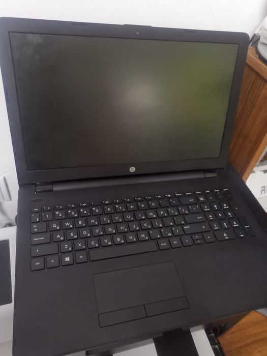 Продам современный ноутбук hp  сумка мышка