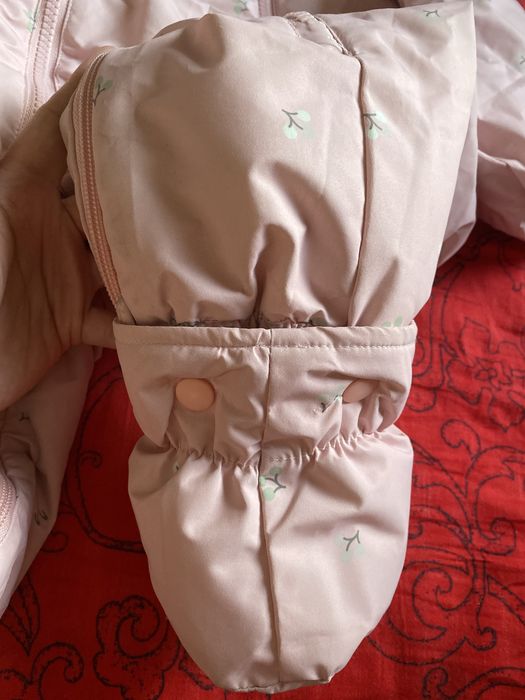 Демисезонный комбинезон на девочку