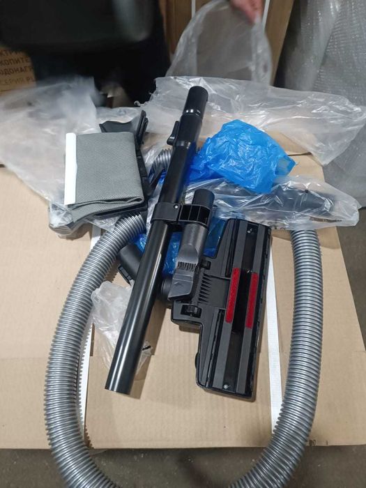 срочно продам новый пылесос