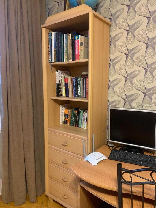 Продам гарнитур подростковый