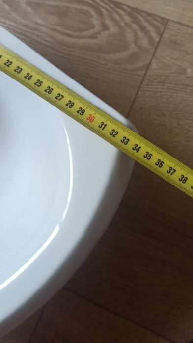 Раковина хорошего качества.