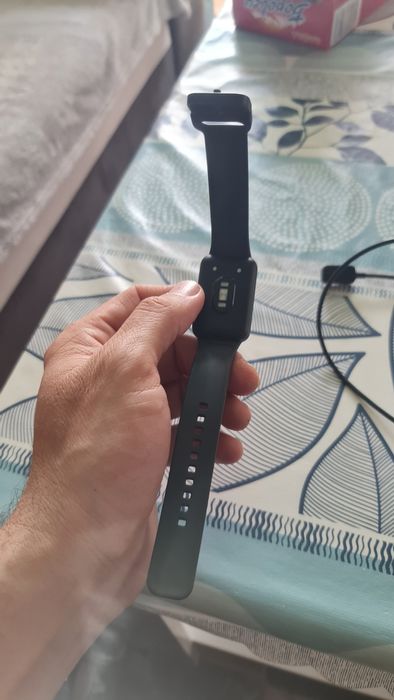 Продавам смарт часовник Samsung