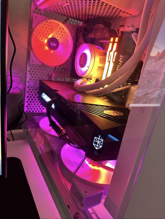 Геймърски компютър - RTX 5080, Ryzen 7 9800X3D , ГАРАНЦИЯ