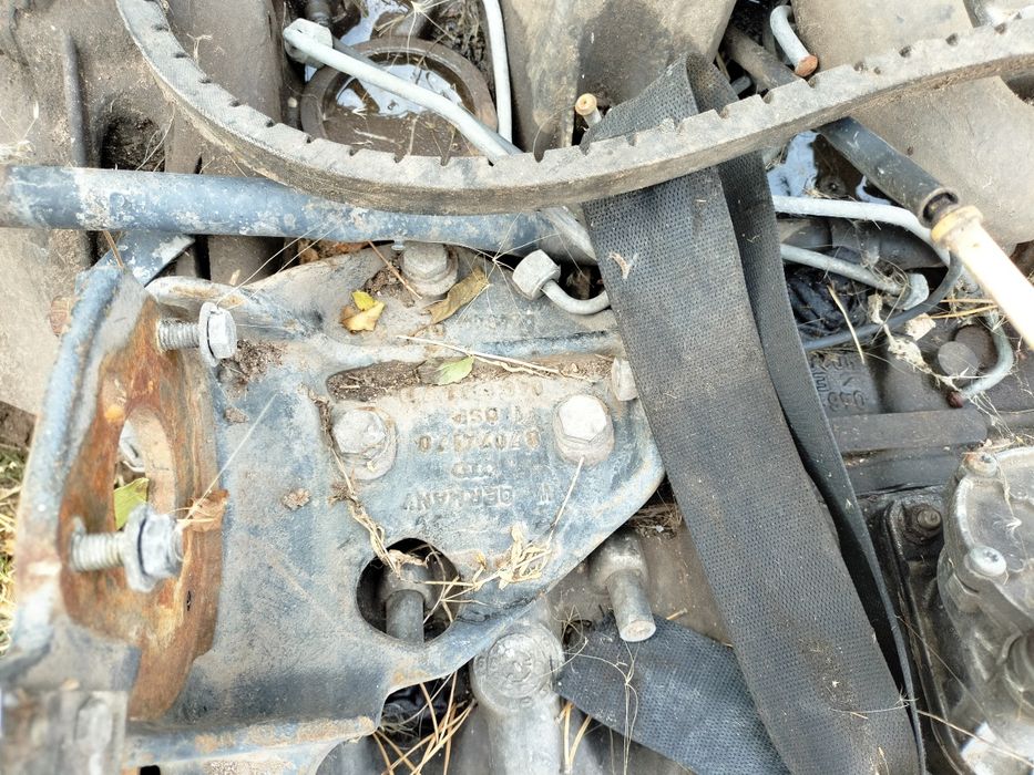 Двигатель б/у на Ауди 100 с короабкой дизель
