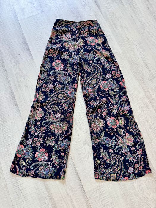 Pantaloni evazati Bershka S