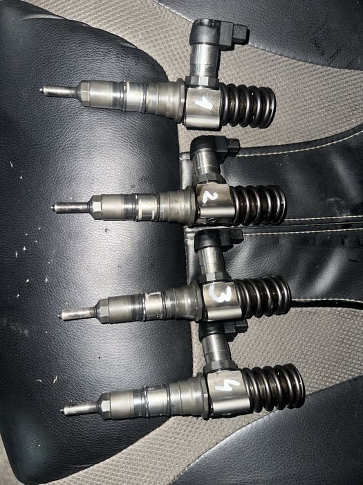 Vand injectoare BKP 2.0TDi Passat B6