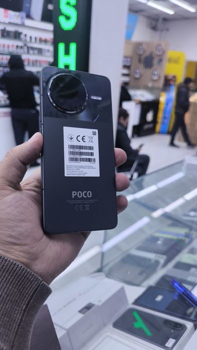 poco F7 pro 12/256 qora