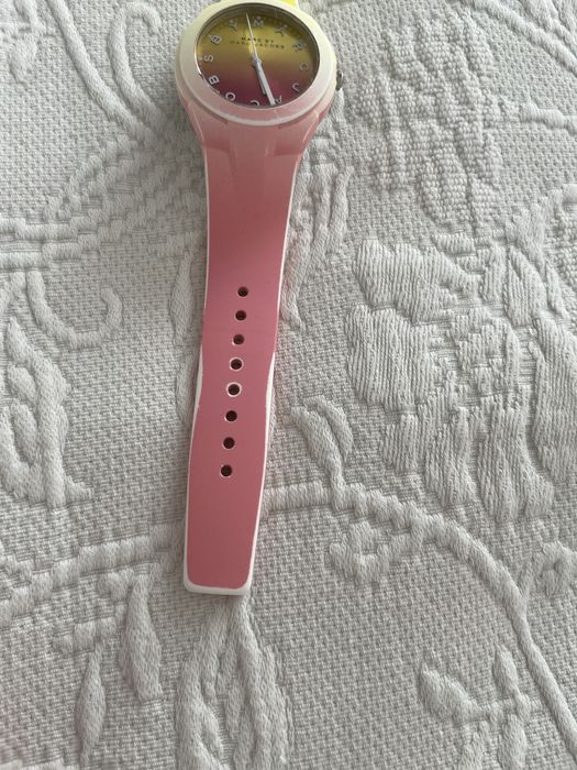 Часовник Marc Jacobs