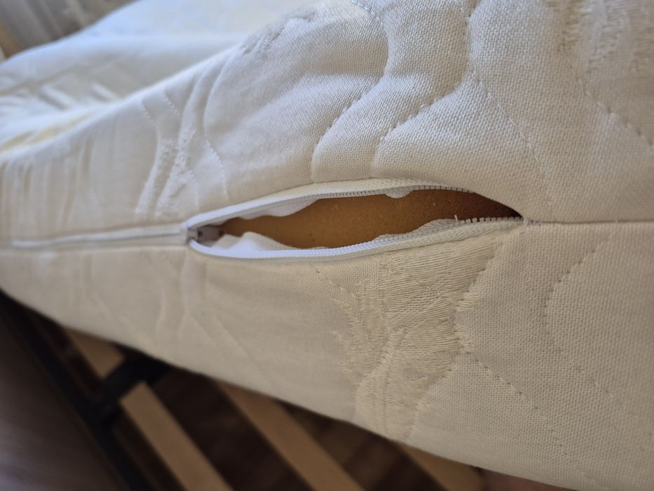 Продаю матрас б/у 140×200