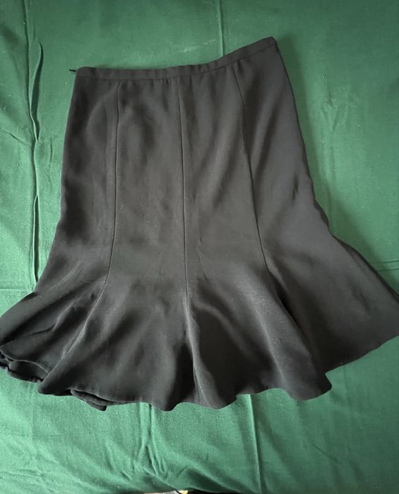 Fusta eleganta neagra moschino