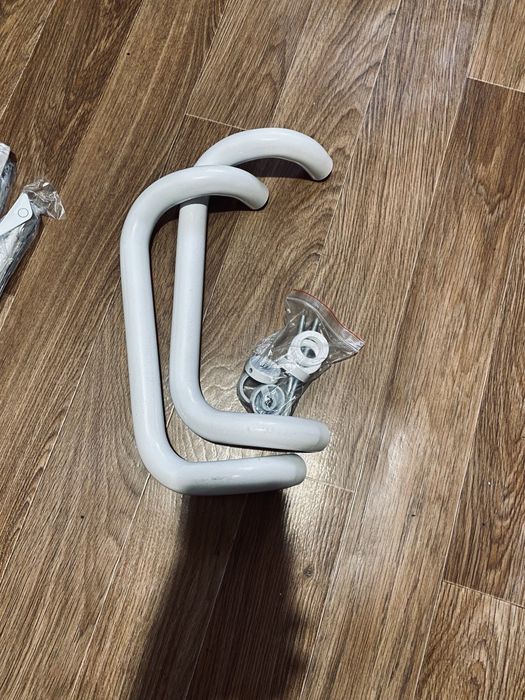 Дверная ручка дуга 30 см и доводчик дверной elements