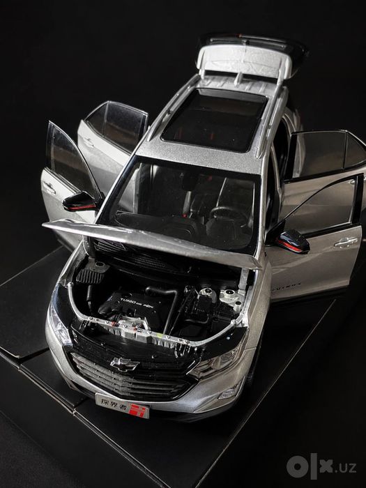 Chevrolet Equinox 1:18 mashtab коллексийанерлар учун