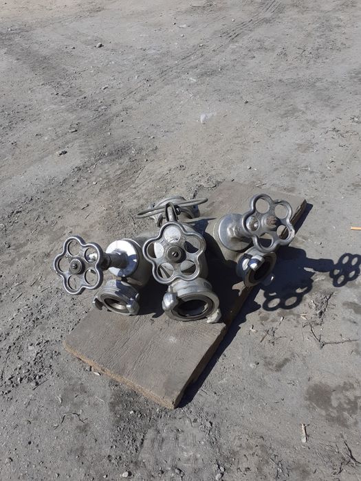 Пожарный 3-х выходной гидрант