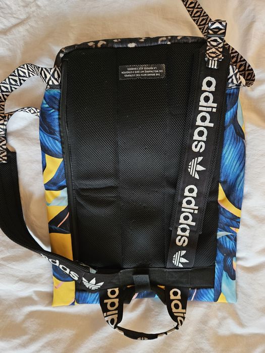 Раница Adidas (около 20 литра)