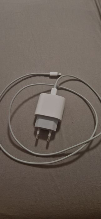Incarcator apple (adaptor 20 W plus cablu 1m)
