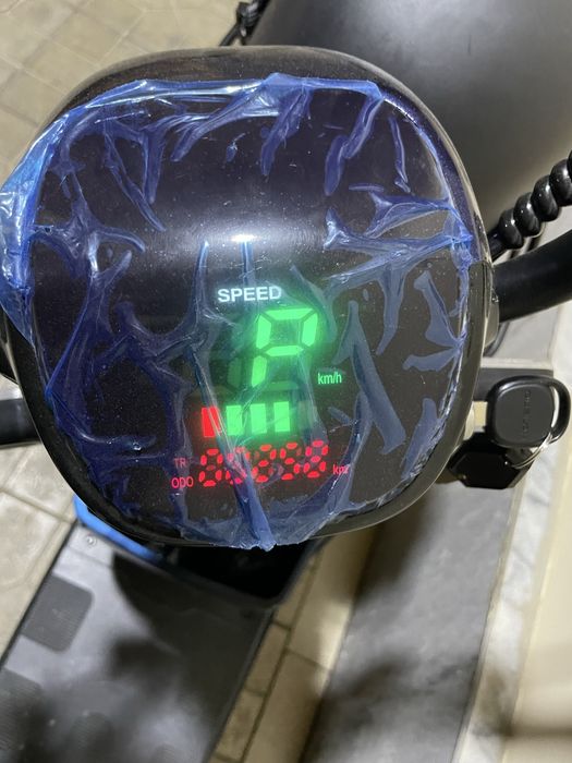 Skuter elektro yangi