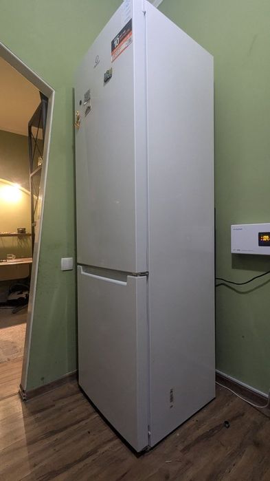 Indesit xolodilnik
