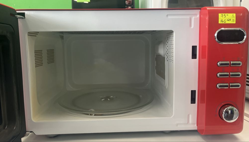 Микровълнова фурна Cecotec ProClean 5110 Retro – Ретро стил и качество!