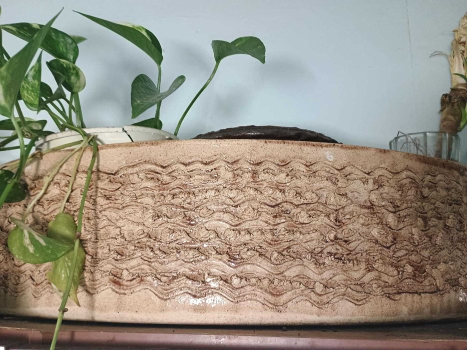 Продавам 3 стилни рисувани саксии-кашпи порцелан