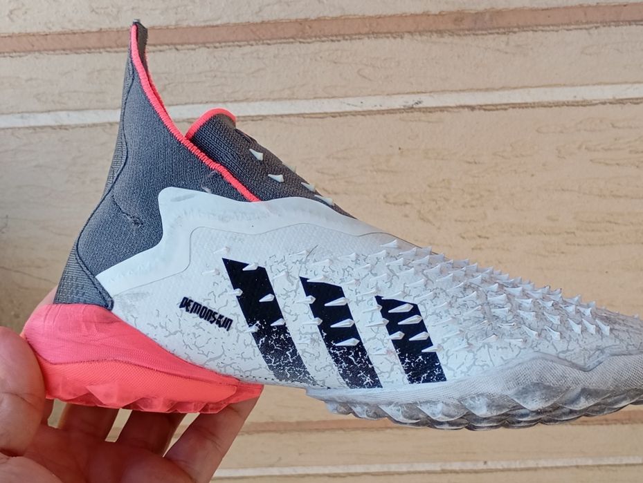 Сороконожки adidas predator