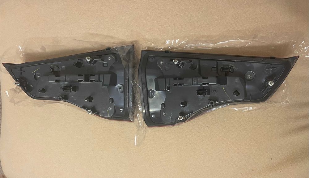 БМВ Габарити Задни Стопове BMW - Американска версия (Червени мигачи)