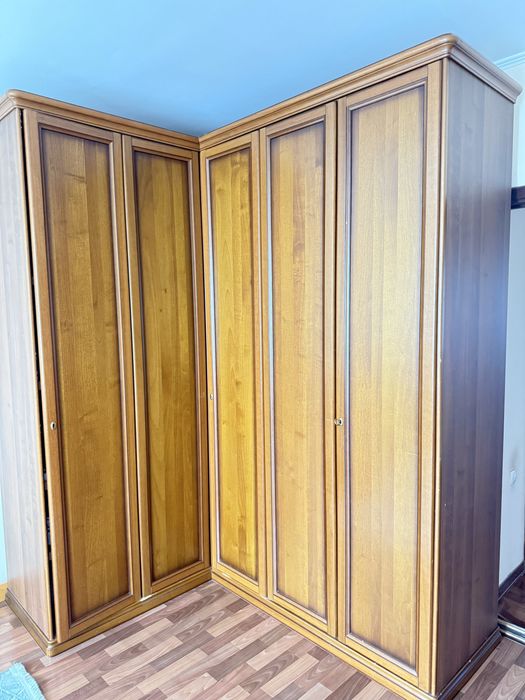 Угловой шкаф Италия