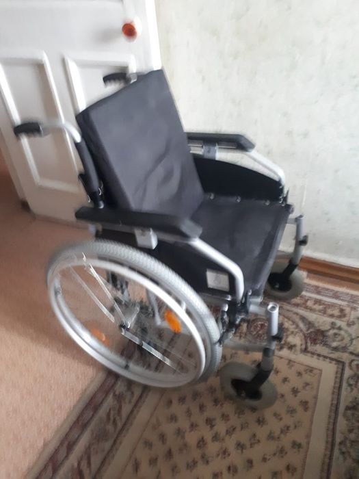 Коляска инвалидная
