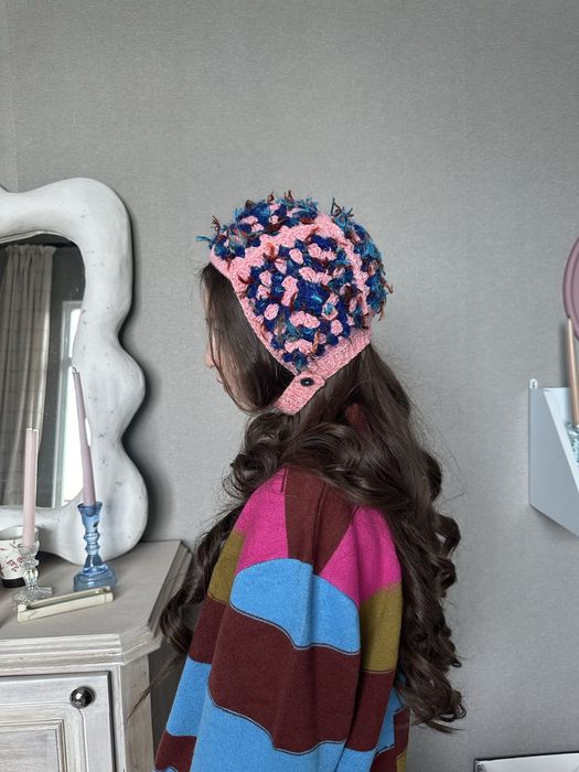 Вязанные чепчики ручной работы