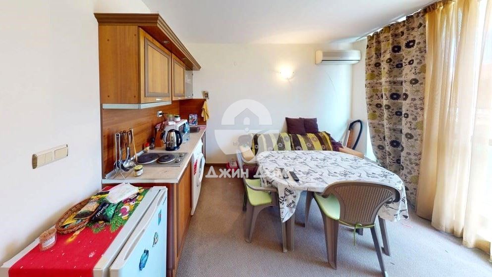 Продава се Двустаен апартамент в к.к. Слънчев бряг - 62 кв.м за 535 €/кв.м - Снимка #3