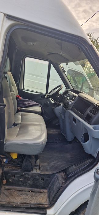 Vând Ford    transit