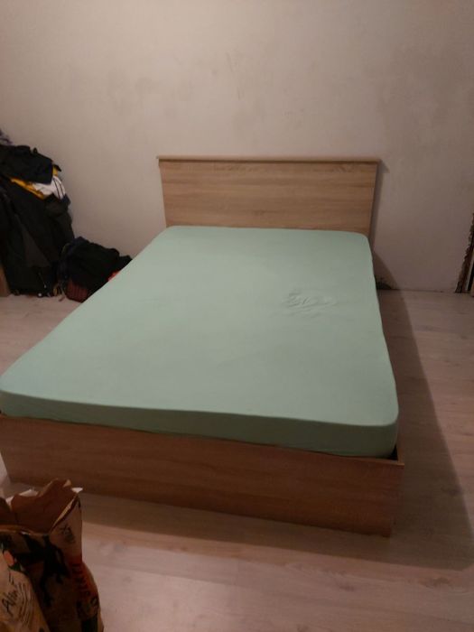 Продам кровать 140*200
