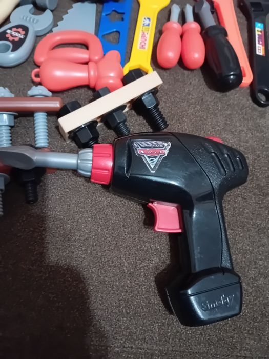 Детска раница с инструменти