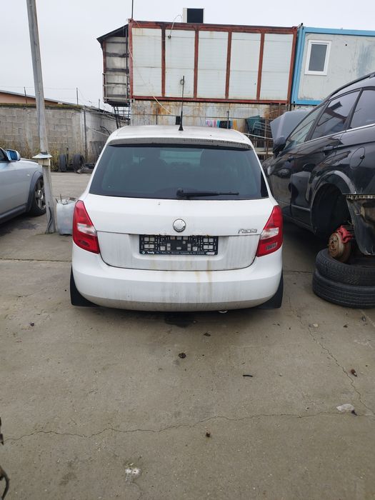 Capota faruri skoda fabia