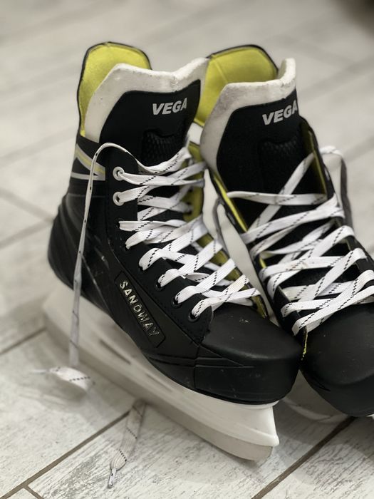 Коньки с чехолом размеры 38-43