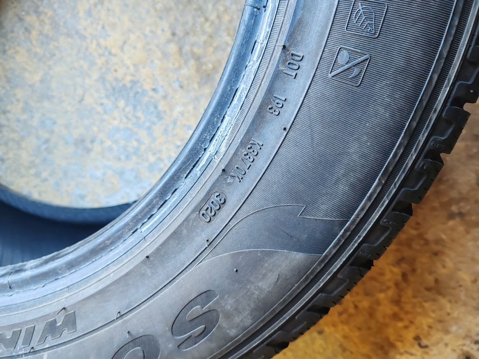 Vând cauciucuri 235/60/18 M+S set complet dot 2020 //Pirelli//