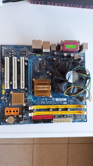 Gigabyte GA-945GZM-S2  s. 775 за части