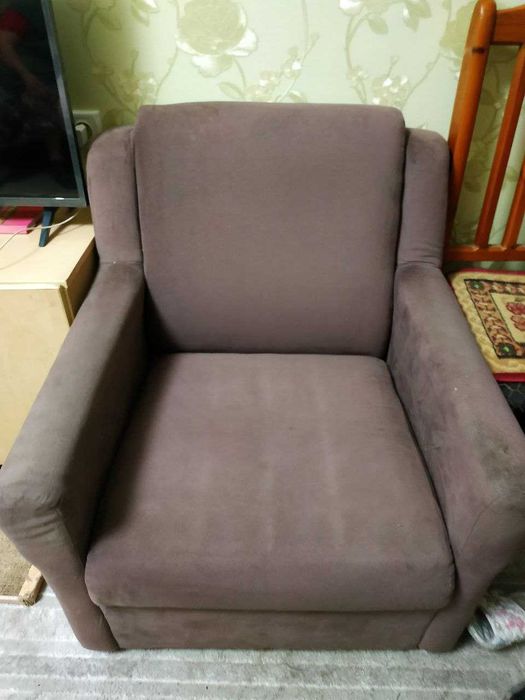 Отдам даром! Два кресла.