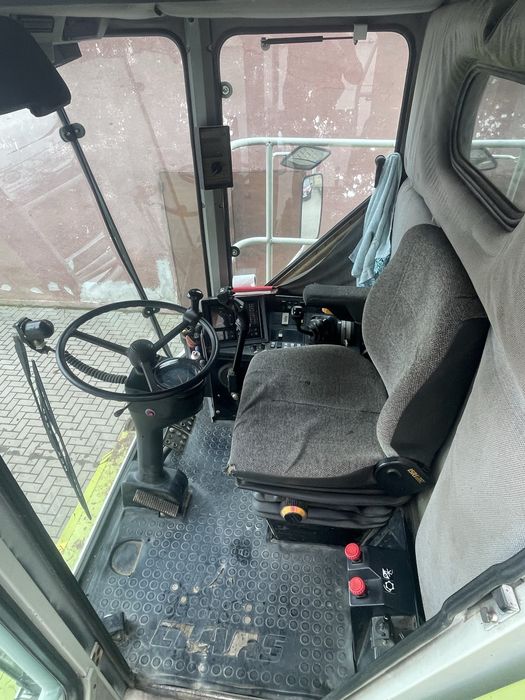Combina Claas mega 208