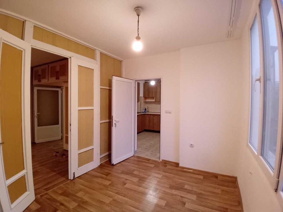 3-стаен под наем в Банишора