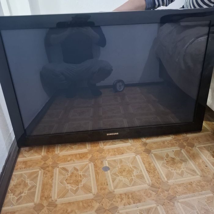 Продам телевизор