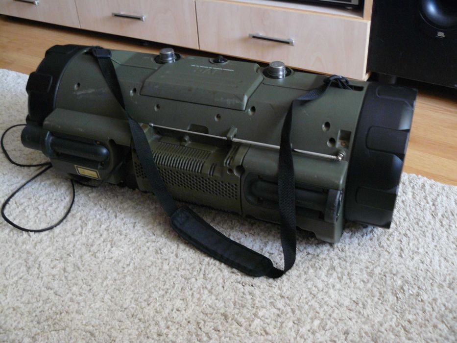 Radiocasetofon(boombox) JVC RV-B90AG(sony,technics,akai)