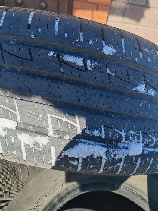 Продам комплект летние шины на 17