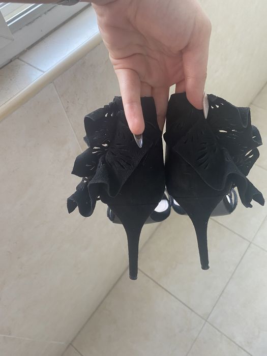 Дамски обувки