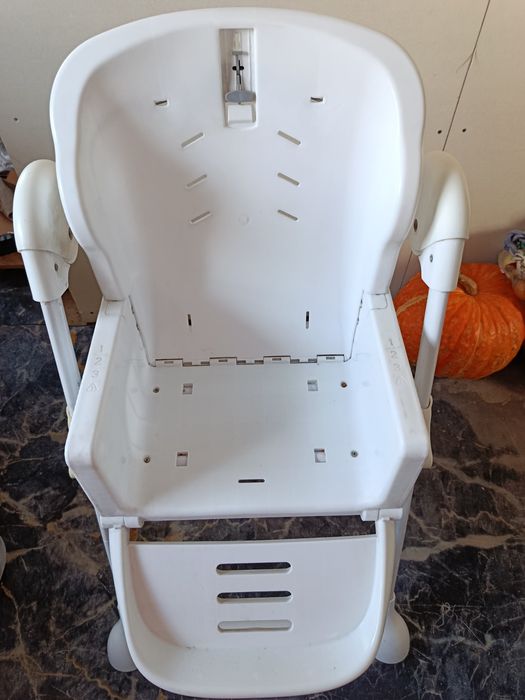 Отдам детский стульчик для кормления