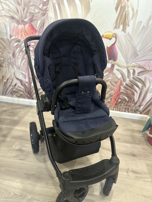 Продам детскую коляску Adamex Gallo