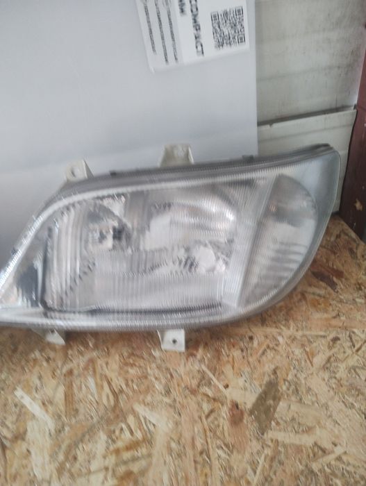 Faruri de dubă Mercedes din 2000 pină in 2006 .