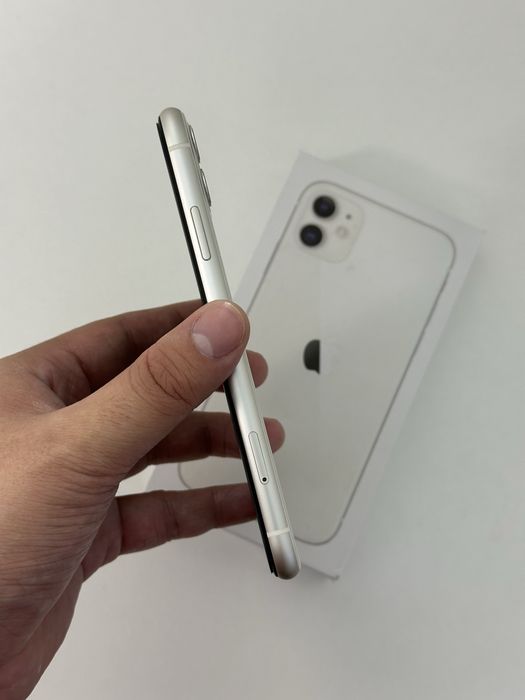 Продам iPhone 11 128Gb новый