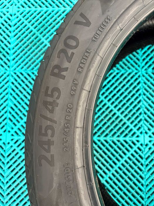 Set anvelope vara 245 45 R20 Continental Premium Contact 6 99V noi nerulate dot 3424