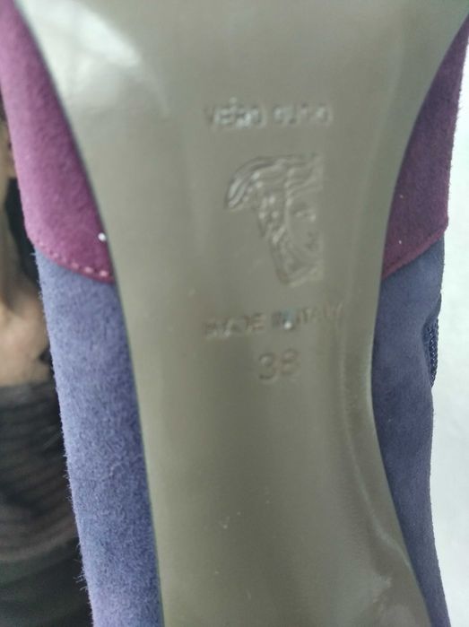 Велурени боти Versace 38 номер.Чисто нови