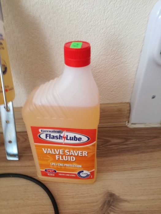 Нов комплект за смазване на клапаните за автомобили бензин-газ